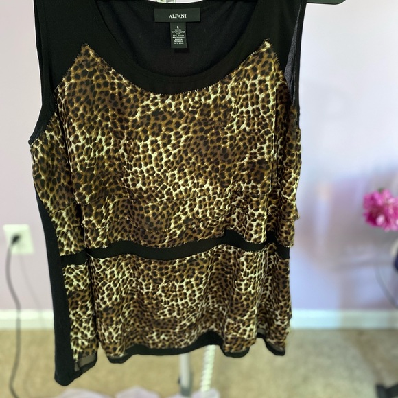 Alfani Leopard tank/blouse 🐆DISCOUNTED SHIPPING! - Picture 2 of 5